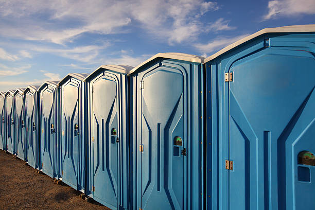 Best VIP or Luxury Restroom Trailers  in Navarre Beach, FL